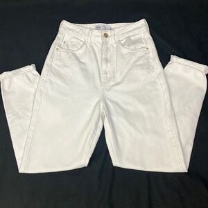 Zara white high waisted Jeans woman’s size 2